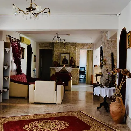 Kari أُرانّوبولي