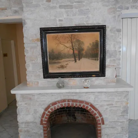 Kari أُرانّوبولي