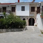Kari Ξενοδοχείο