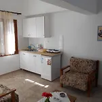 Ξενοδοχείο Kari