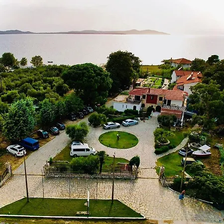Ξενοδοχείο Kari 3*