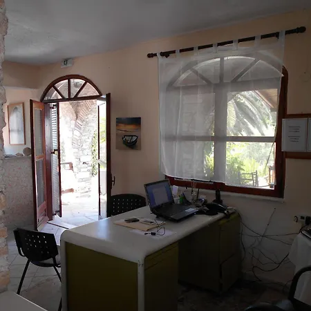 Kari Hotel Ouranoupoli