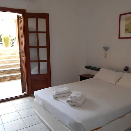 Hotel Kari 3*